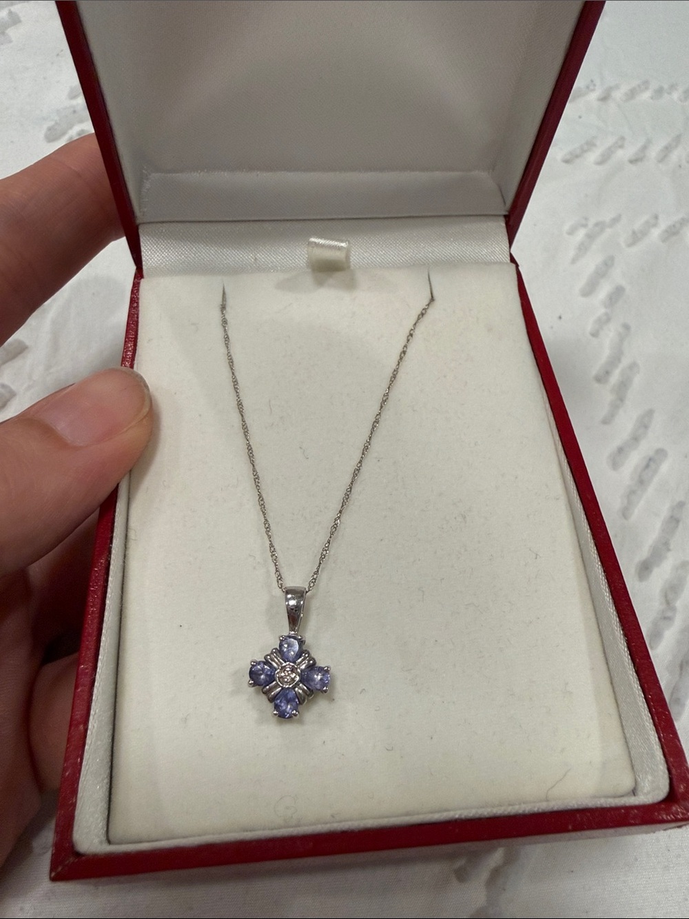 18” 14K gold chain and tanzanite and diamond floral necklace